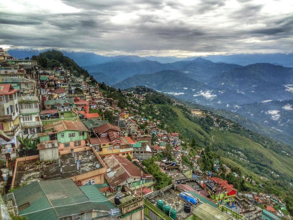 Darjeeling a beauty : Explore the Enchanting Darjeeling
