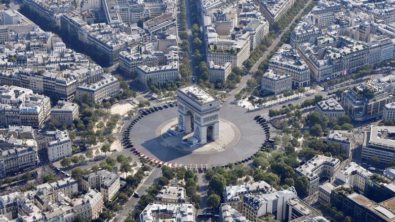 Explore the Enchanting Beauty of France!