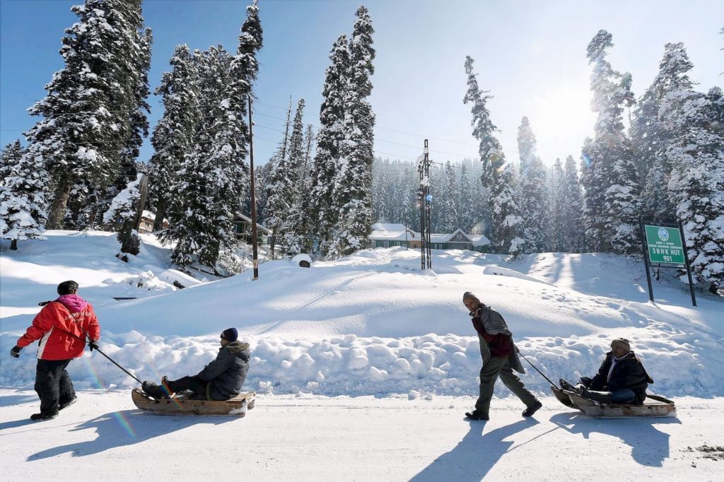 Discover What Makes Gulmarg Every Couple’s Favourite Destination