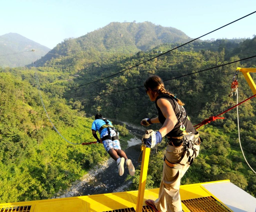 Giant Swing: Try the Secure Giant Swing in Rishikesh
