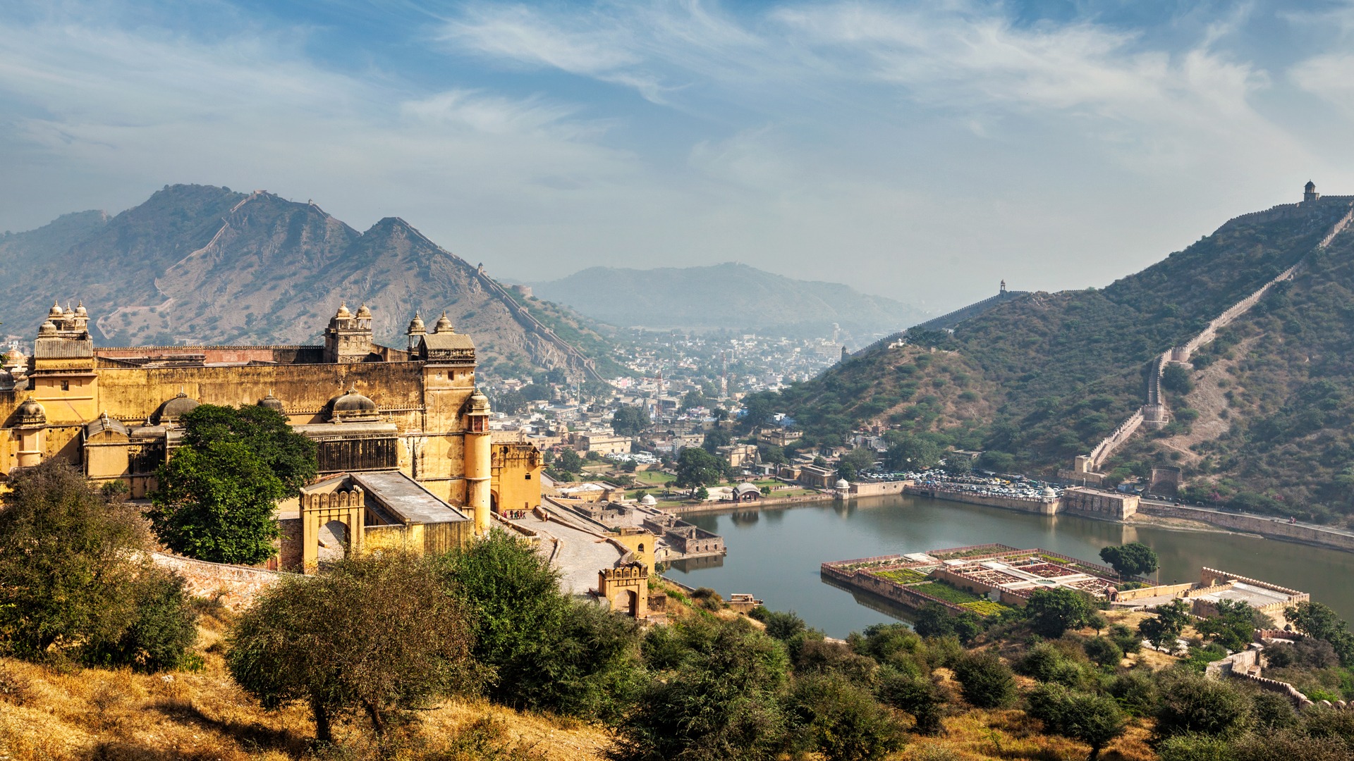 Jaipur: Magnificent architectures of forts and palaces