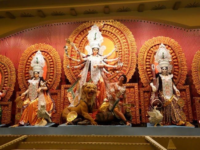 Durga Puja: Be my Durga Pujo, I’ll be your Kolkata..!!