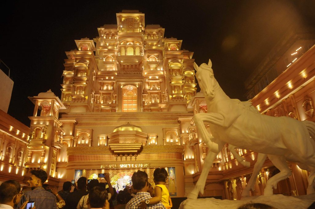 Durga Puja: Be my Durga Pujo, I’ll be your Kolkata..!!