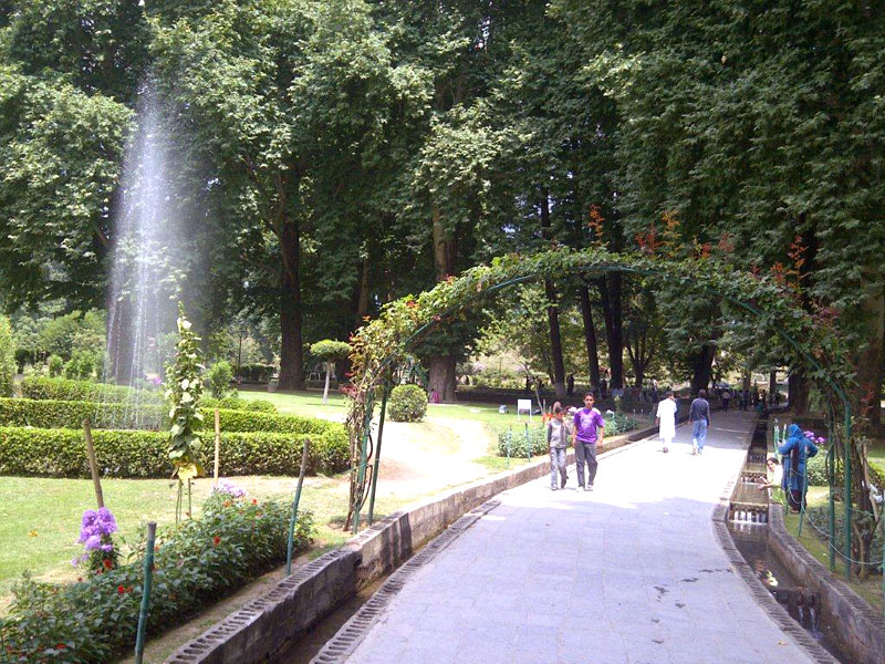 The Heaven on Earth and the King of Destinations
