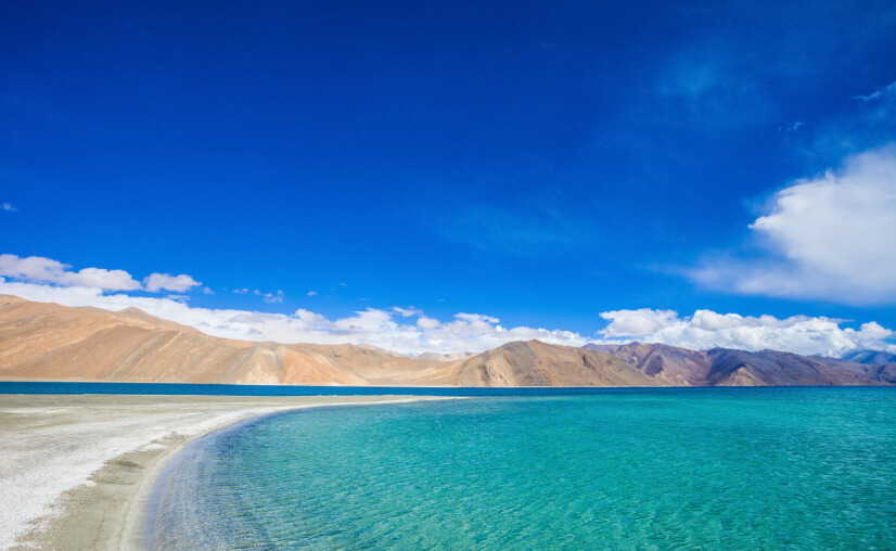 Explore and Fall in love with the beauty of Ladakh (India)